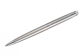 Długopis Waterman HEMISPHERE stalowy z wykończeniem w kolorze srebrnym
